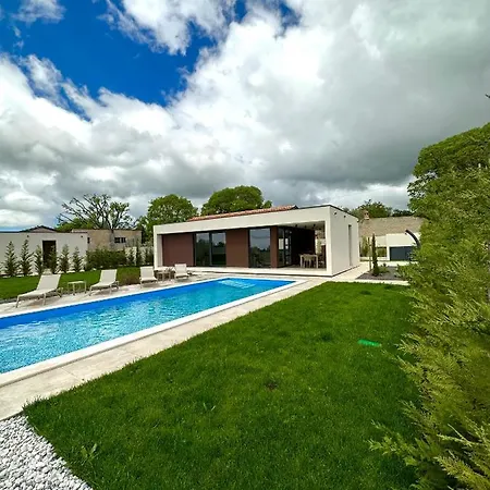 Villa Moderna San Lorenzo Orbanići